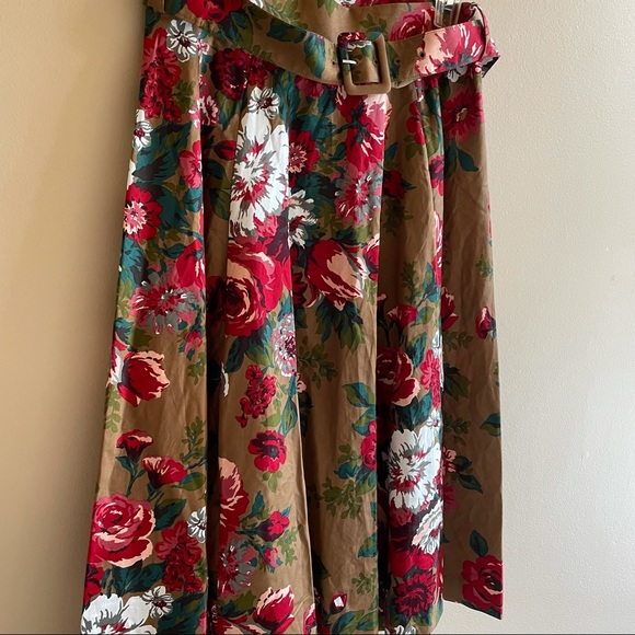 NWT Brooks Brothers floral cotton skirt SIZE 4 - Picture 3 of 9